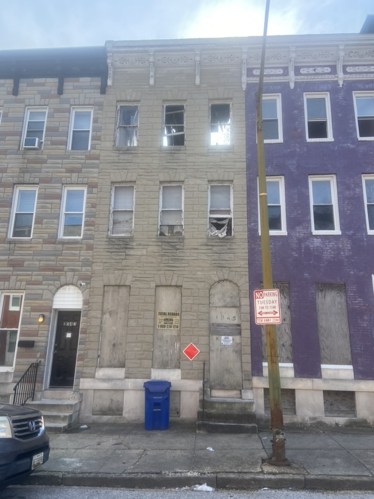 1045 Brantley Ave, current condition